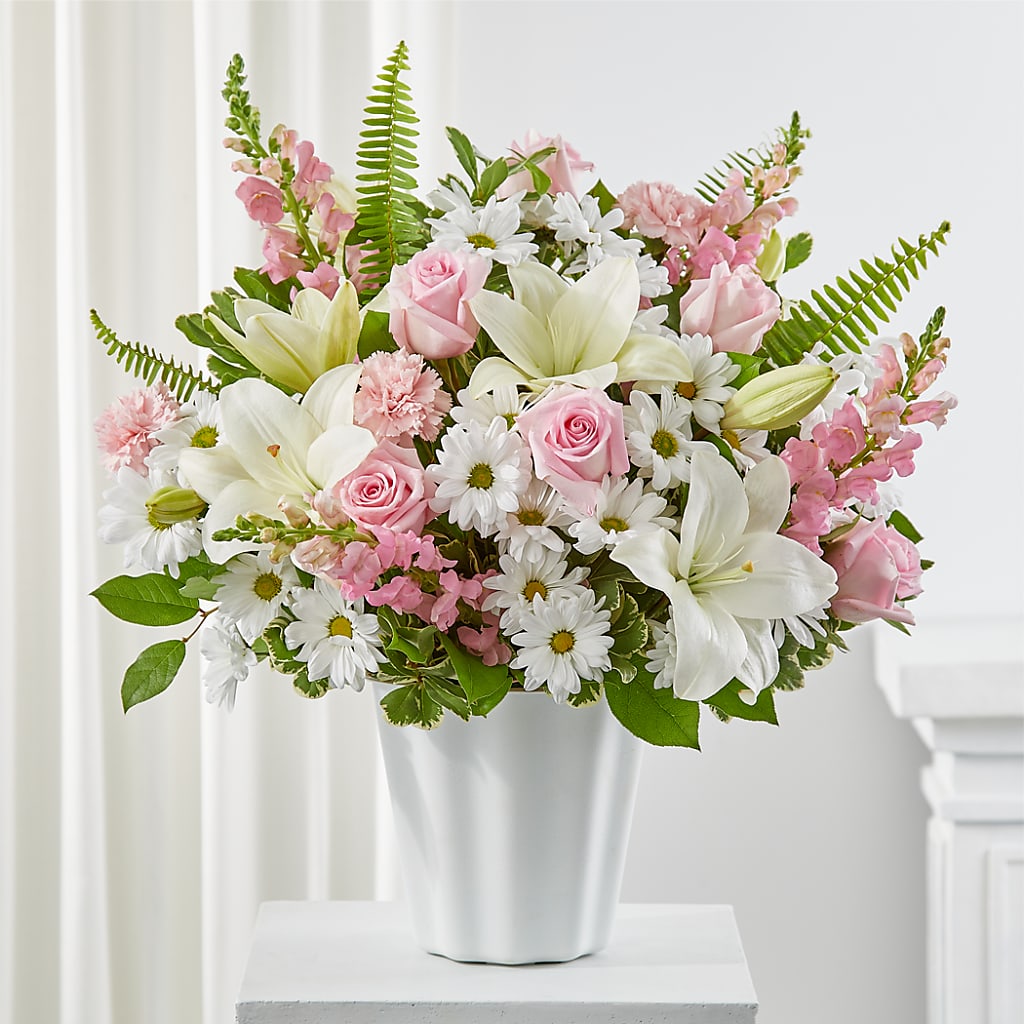 Soft Touch Tabletop Basket – Black Orchid Florist, Santa Ana CA