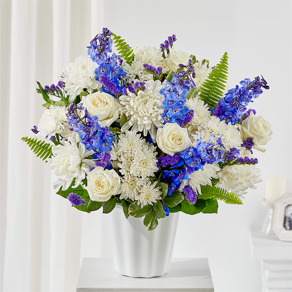 Hold Dear Tabletop Basket – Black Orchid Florist, Santa Ana CA
