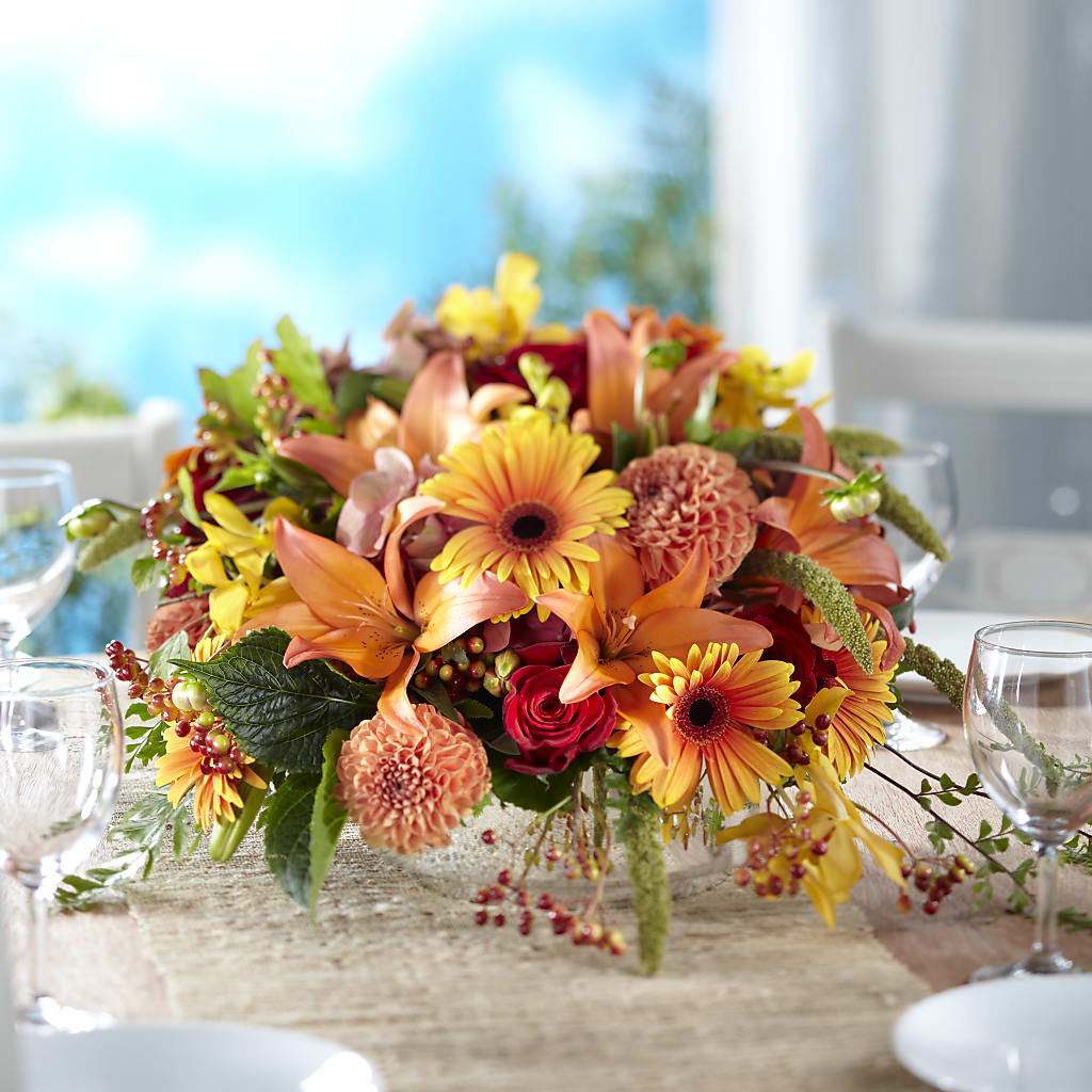 One and Only Centerpiece – Black Orchid Florist, Santa Ana CA