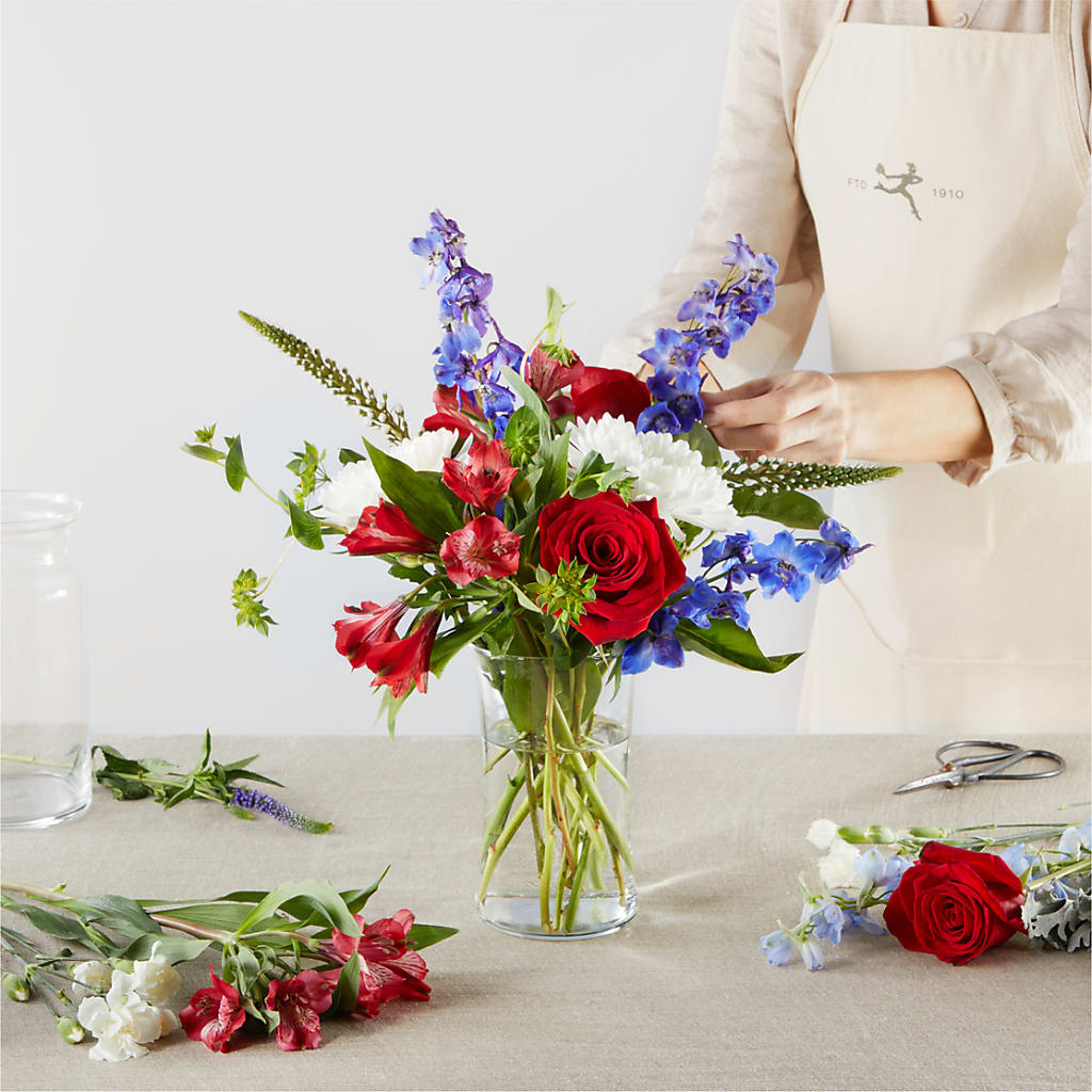 Star Spangled - A Florist Original –  Black Orchid Florist, Santa Ana CA
