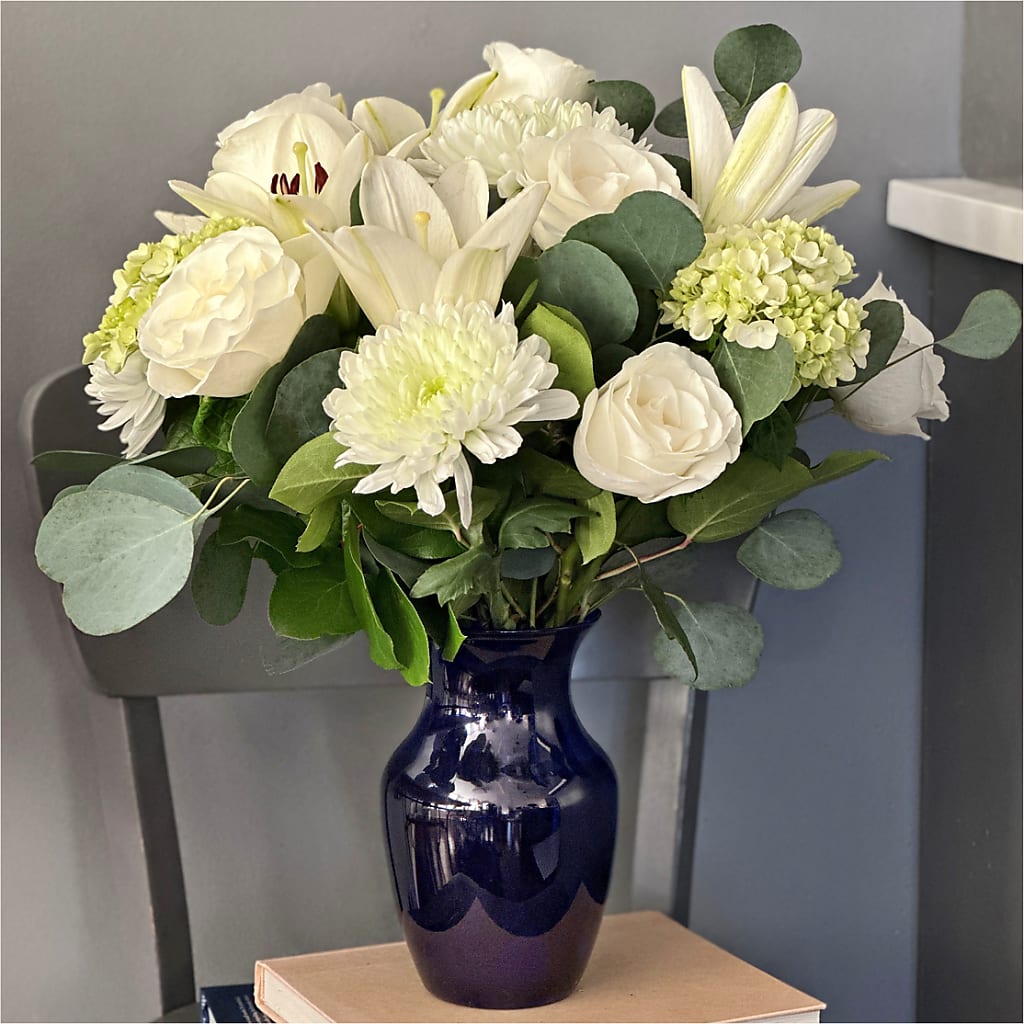 Snowy Dreams Bouquet –  Black Orchid Florist, Santa Ana CA