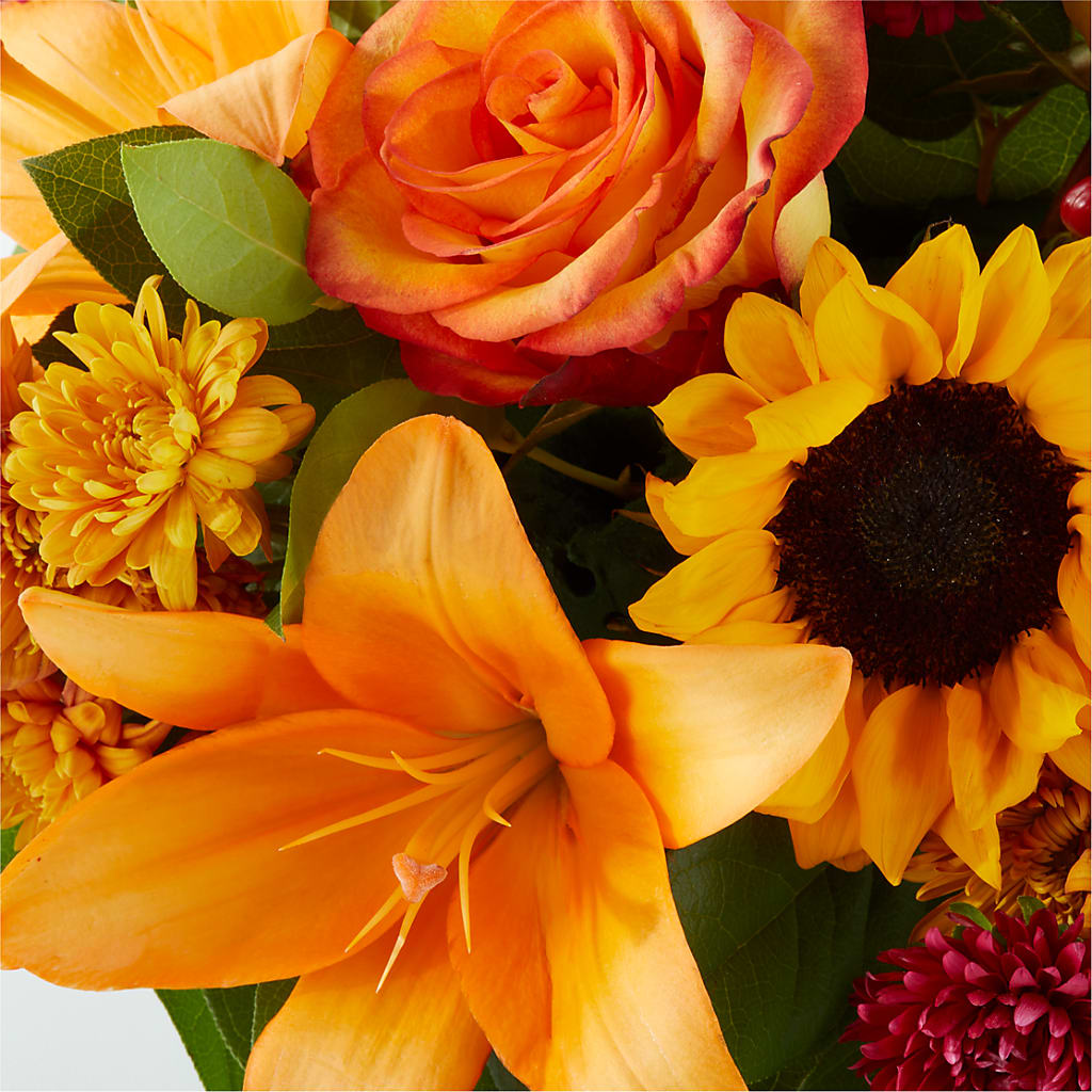Grateful Centerpiece –  Black Orchid Florist, Santa Ana CA